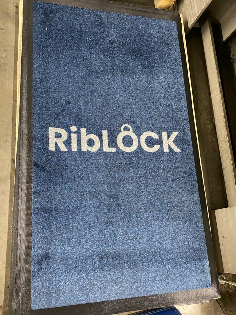 tapico-tapis-antisalissure-personnalisé-ou-uni-sur-mesure-pour-professionnels-riblock