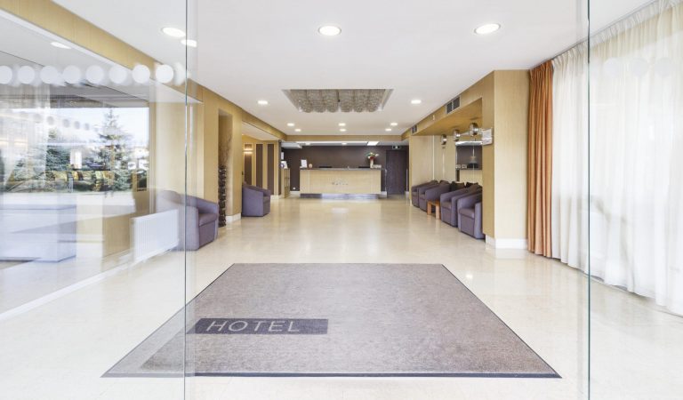 tapico-tapis-antisalissure-personnalisé-ou-uni-sur-mesure-pour-professionnels-entreprise-societe-hotels