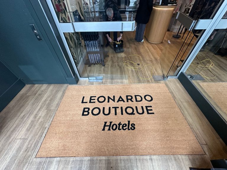 tapico-tapis-brosse-coco-naturel-personnalisé-ou-uni-sur-mesure-pour-professionnels-entreprise-societe