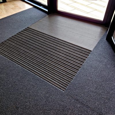 tapico-tapis-aluminium-personnalisé-ou-uni-sur-mesure-pour-professionnels-entreprise-societe
