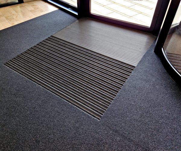 tapico-tapis-aluminium-personnalisé-ou-uni-sur-mesure-pour-professionnels-entreprise-societe