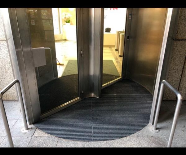 tapico-tapis-aluminium-personnalisé-ou-uni-sur-mesure-pour-professionnels-entreprise-societe