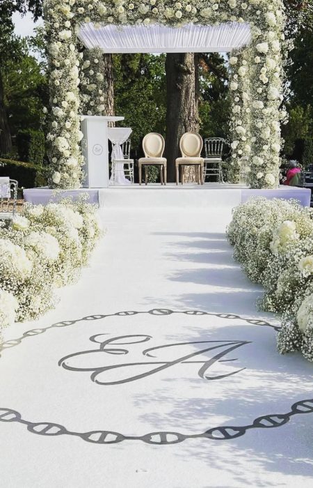 tapico-tapis-evenementiel-pvc-personnalisé-ou-uni-pour-professionnels-hotels-cour-elysees-Paris-mariage