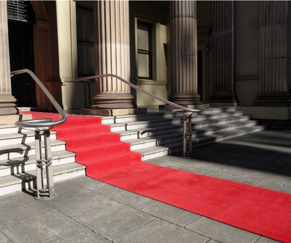 tapico-tapis-evenementiel-pvc-personnalisé-ou-uni-pour-professionnels-hotels-cour-elysees-Paris