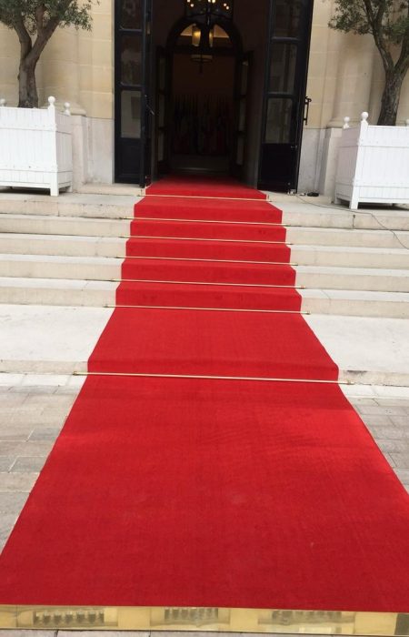 tapico-tapis-evenementiel-pvc-personnalisé-ou-uni-pour-professionnels-hotels-cour-elysees-Paris